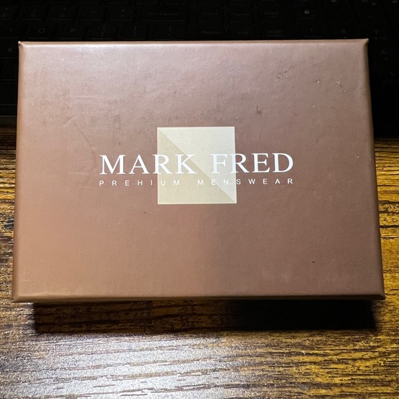 Mark Fred Men’s Bifold Wallet in Brown Leather - Picture 4 of 5